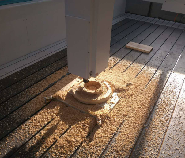 三轴四轴五轴数控雕刻机加工有什么区别