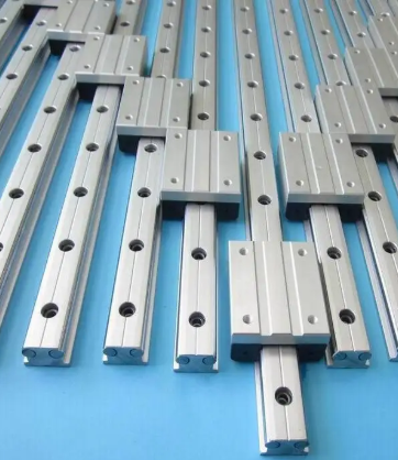 维护数控雕刻机导轨的方法