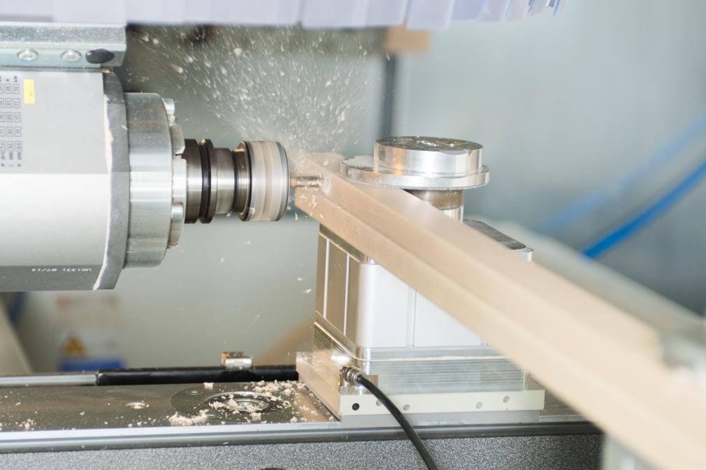 介绍雕刻机常用的三种控制系统有什么区别